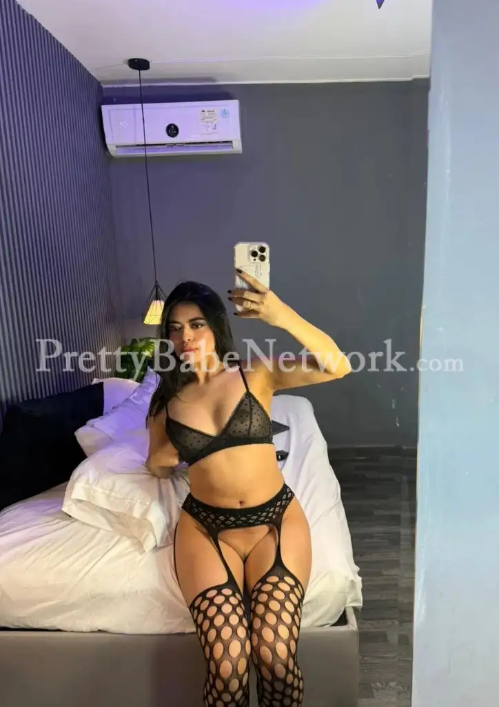 Exclusive Noida Female Escort Ritu at Hotel Jaypee Greens Golf & Spa, Greater Noida